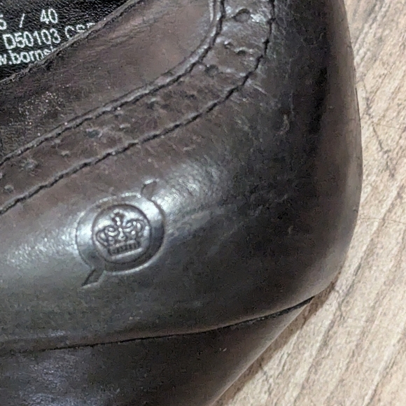 BORN Chakri Bootie US 8.5M Leather Wingtip Side Zip Black Vamp - Picture 3 of 6